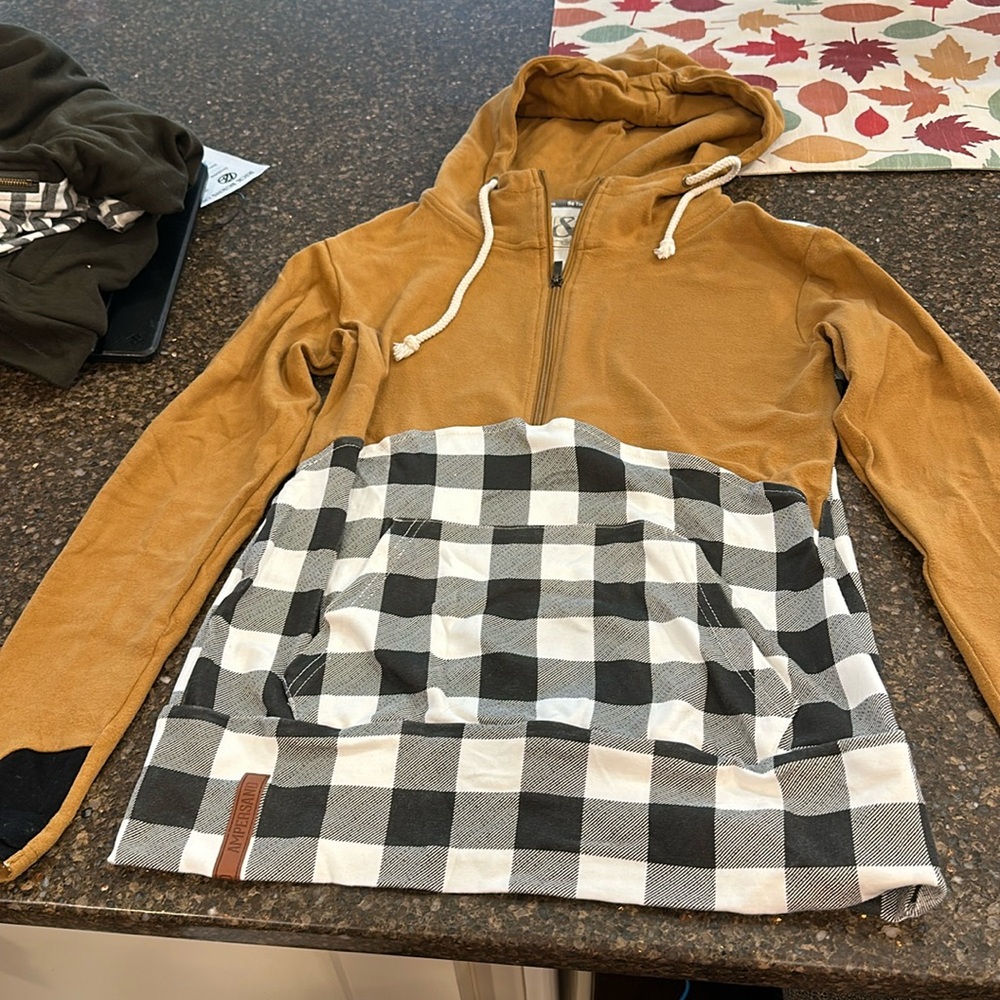Ampersand Single hood sweatshirt.  Small. Mustard and black/ white plaid